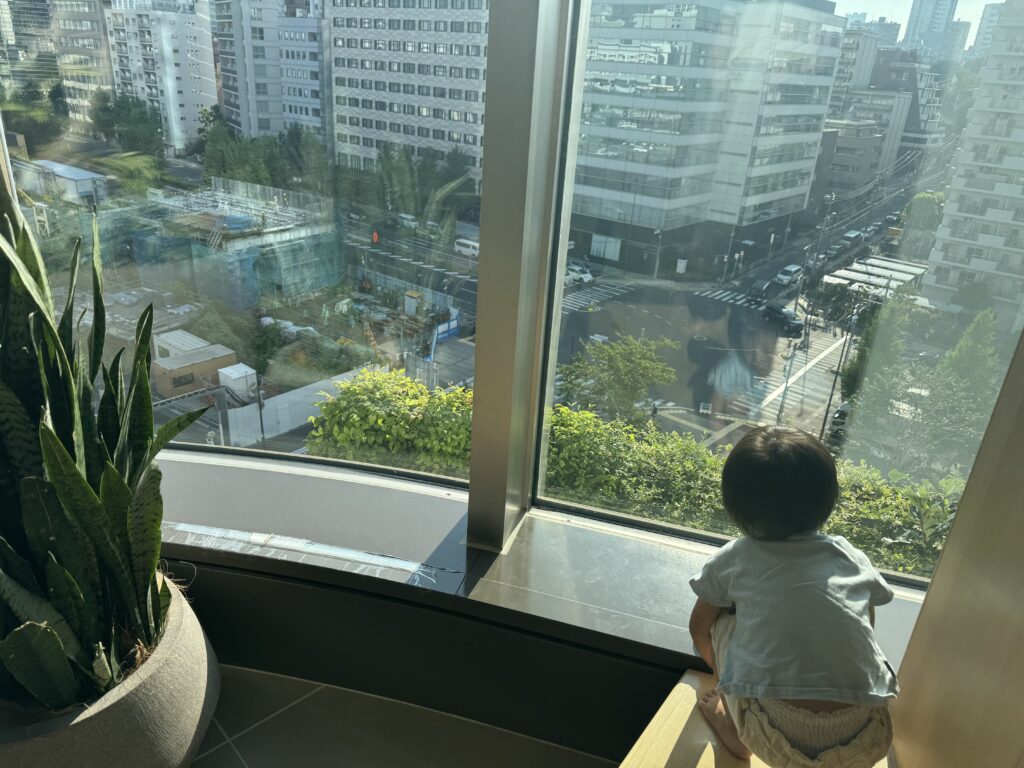2歳と高輪ゲートウェイ＆ニュウマン